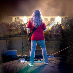 Venerdì 17 - Single. Передняя обложка. Нажмите, чтобы увеличить.